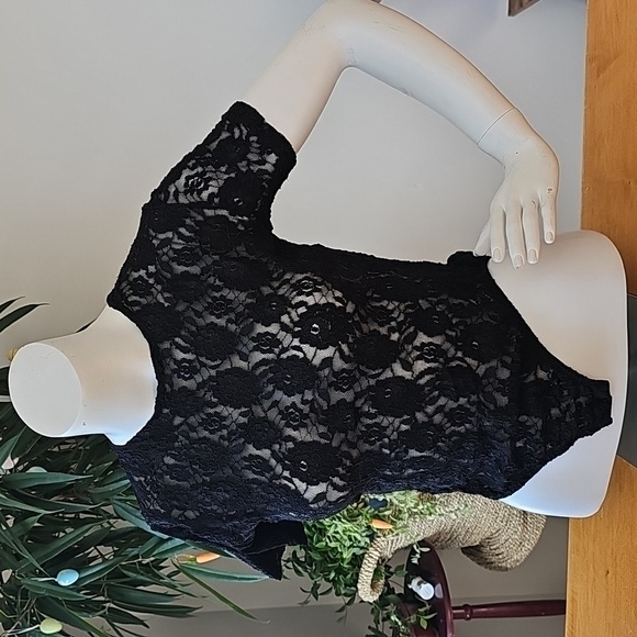 Vintage Jonden Romantic Goth Black Floral Lace Shortsleeve Bodysuit Small - Picture 1 of 16